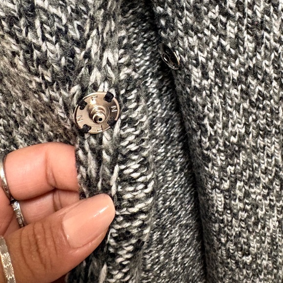 GUESS Jeans Women’s Gray Tweed Ribbed Knit Wool Blend Cardigan Sweater Tunic - Picture 8 of 8